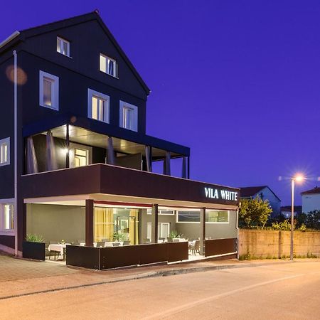 Vila White Trogir Bagian luar foto